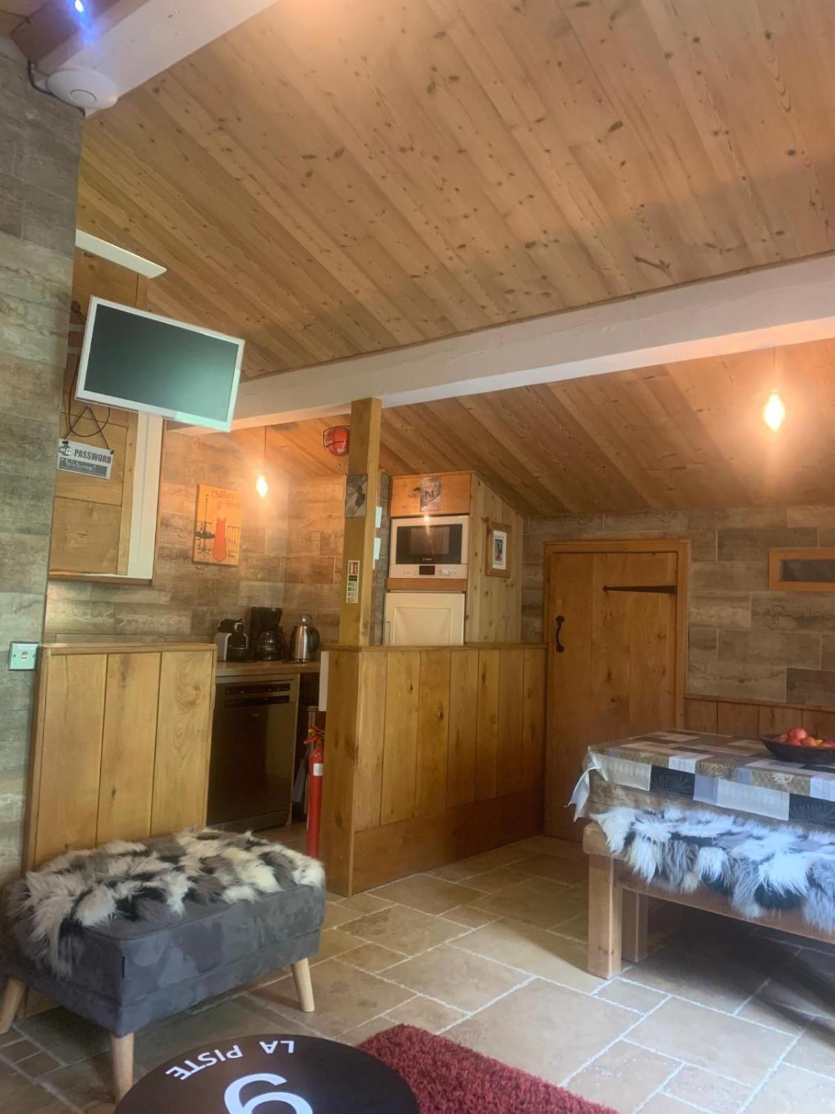 Chalet Miravidi, Montchavin-La Plagne, Jacuzzi & Sauna Номер фото